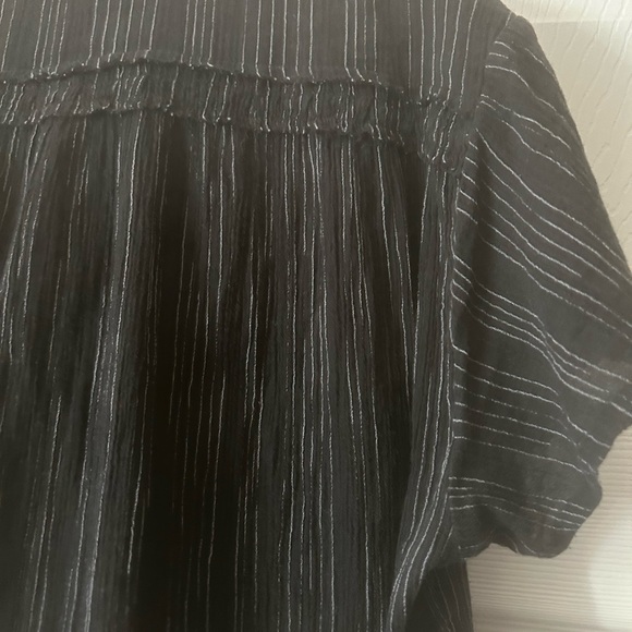 Vince Black and White Boho Flirty Top XS with Tie - Picture 9 of 11